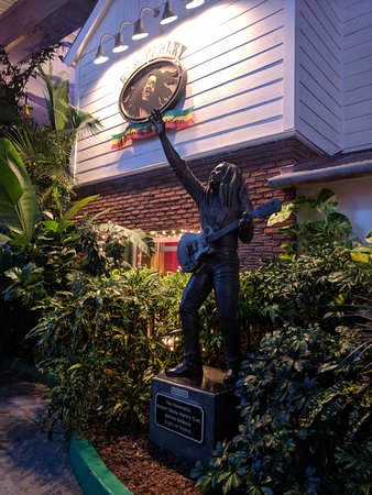 Bob Marley-A Tribute to Freedom 