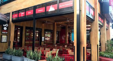 Red Oven Pizza Makery 